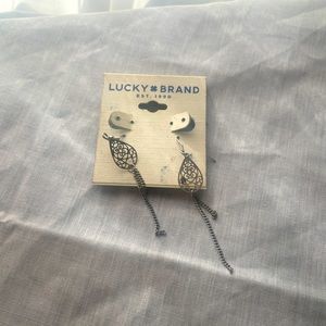 Sliver oval earrings